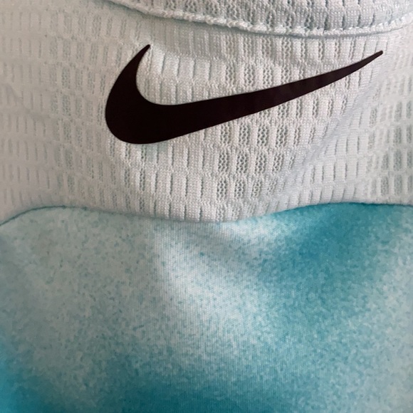 Nike Dry Fit shirt - Picture 3 of 8